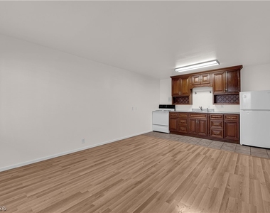 3726 Hazelwood Street - Photo Thumbnail 1
