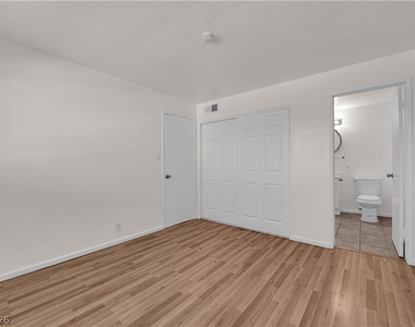3726 Hazelwood Street - Photo Thumbnail 4