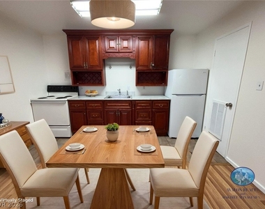 3726 Hazelwood Street - Photo Thumbnail 8