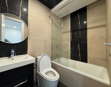 244 Hawthorne Street - Photo Thumbnail 3