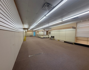 101 W Main Street - Photo Thumbnail 6