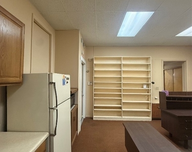 101 W Main Street - Photo Thumbnail 18