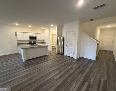 1204 Fagiolo Street - Photo Thumbnail 3
