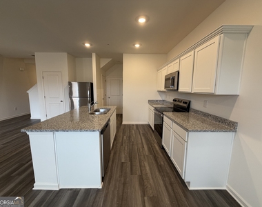 1205 Fagiolo Street - Photo Thumbnail 5