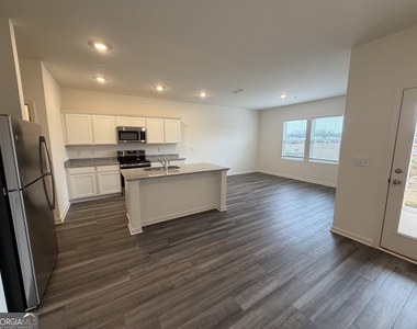 1205 Fagiolo Street - Photo Thumbnail 2