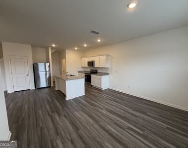 1205 Fagiolo Street - Photo Thumbnail 6
