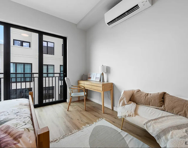 219 Lenox Road - Photo Thumbnail 2