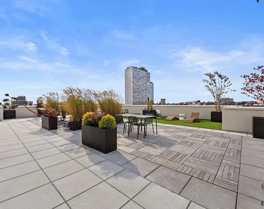 219 Lenox Road - Photo Thumbnail 5