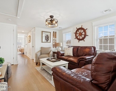 124 2nd Avenue - Photo Thumbnail 13