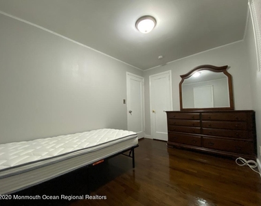 328 Jersey Avenue - Photo Thumbnail 14