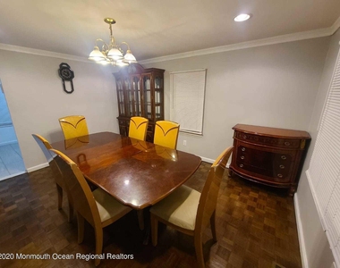 328 Jersey Avenue - Photo Thumbnail 5