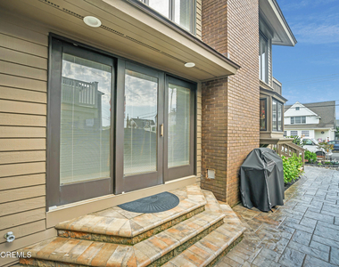 8 Ortley Avenue - Photo Thumbnail 39