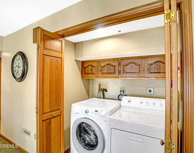 8 Ortley Avenue - Photo Thumbnail 20
