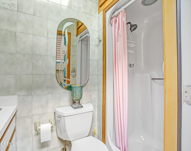 8 Ortley Avenue - Photo Thumbnail 40