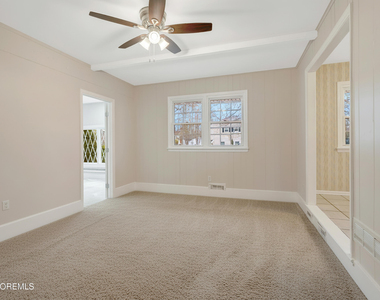 429 Lake Avenue - Photo Thumbnail 19