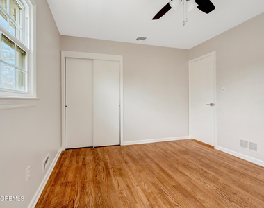 429 Lake Avenue - Photo Thumbnail 34
