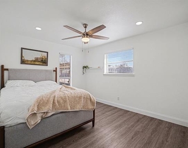 716 E Pecan Street - Photo Thumbnail 15