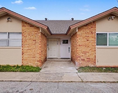 716 E Pecan Street - Photo Thumbnail 25