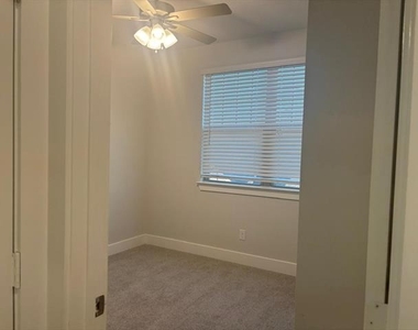 825 W Mayfield Road - Photo Thumbnail 17