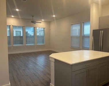 825 W Mayfield Road - Photo Thumbnail 1