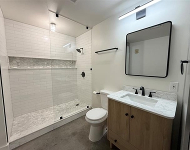 1122 Jackson Street - Photo Thumbnail 10