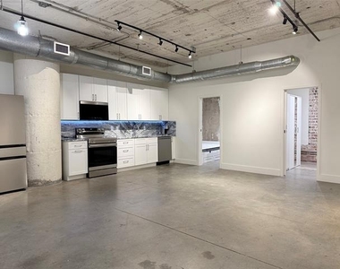1122 Jackson Street - Photo Thumbnail 4