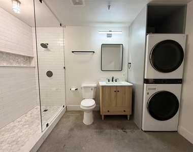 1122 Jackson Street - Photo Thumbnail 11