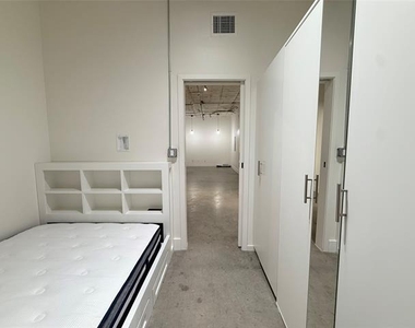 1122 Jackson Street - Photo Thumbnail 18