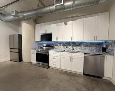 1122 Jackson Street - Photo Thumbnail 5