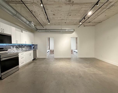 1122 Jackson Street - Photo Thumbnail 9