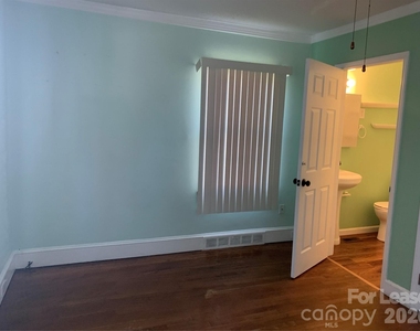 544 N Center Street - Photo Thumbnail 18