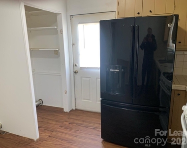 544 N Center Street - Photo Thumbnail 8