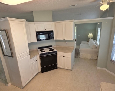 3784 Sapodilla Court - Photo Thumbnail 5