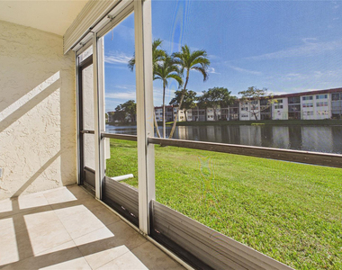 381 S Hollybrook Drive - Photo Thumbnail 13
