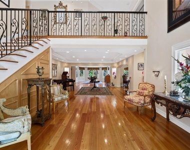 1600 S Ocean Drive - Photo Thumbnail 6