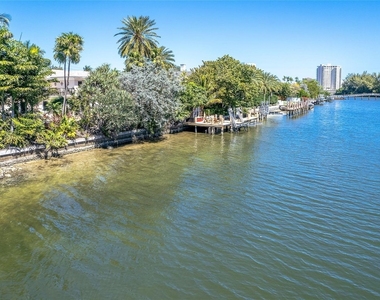 1600 S Ocean Drive - Photo Thumbnail 31