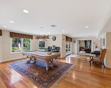 1600 S Ocean Drive - Photo Thumbnail 8