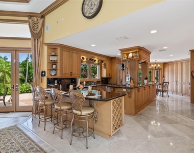 1600 S Ocean Drive - Photo Thumbnail 10