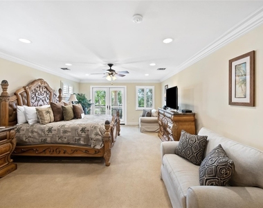 1600 S Ocean Drive - Photo Thumbnail 18