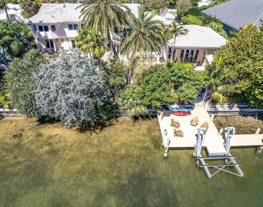 1600 S Ocean Drive - Photo Thumbnail 32