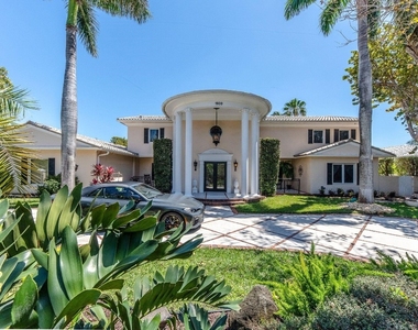 1600 S Ocean Drive - Photo Thumbnail 1