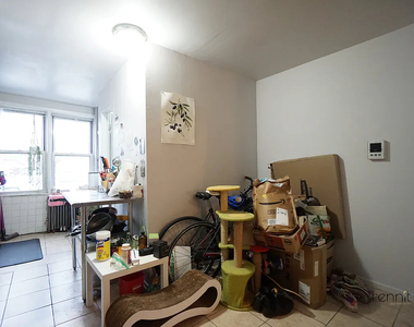 689 Park Avenue - Photo Thumbnail 1