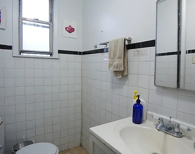 689 Park Avenue - Photo Thumbnail 7