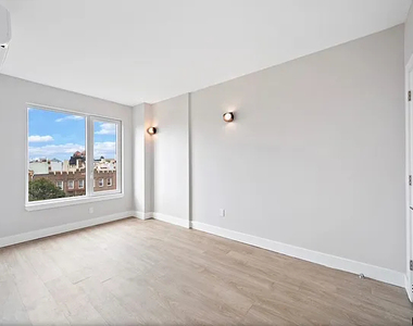 290 Linden Boulevard - Photo Thumbnail 2