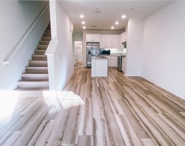 2623 Glamis Court - Photo Thumbnail 3