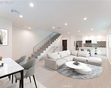 6845 N Haskell Avenue - Photo Thumbnail 7