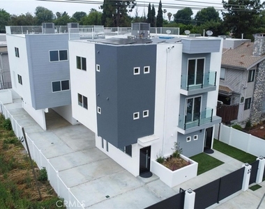 6845 N Haskell Avenue - Photo Thumbnail 2
