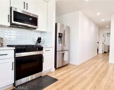 515 Florence - Photo Thumbnail 14
