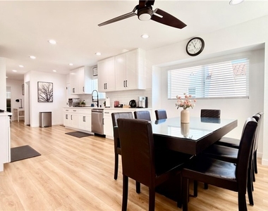 515 Florence - Photo Thumbnail 10