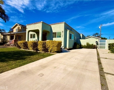515 Florence - Photo Thumbnail 3